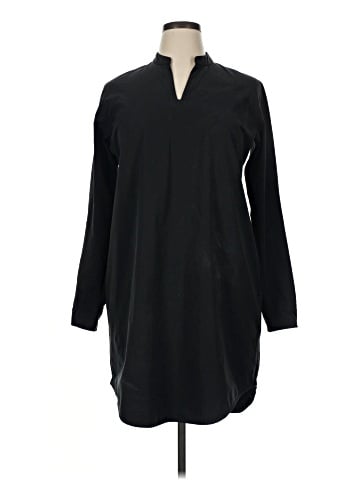 Sherpa Adventure Gear Casual Dress (view 1)
