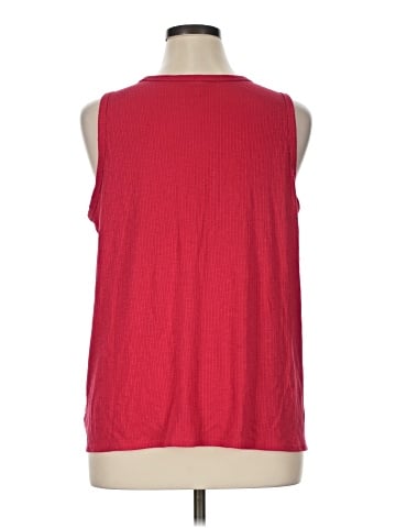 Old Navy Sleeveless T-Shirt (view 2)