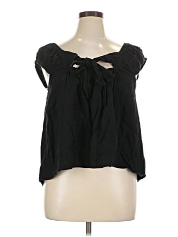 Old Navy Sleeveless Blouse (view 1)