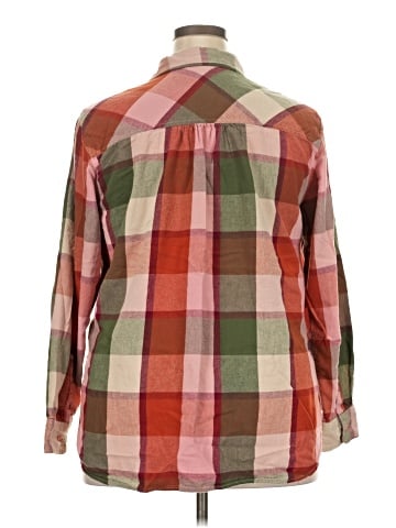 Time and Tru Long Sleeve Button-Down Shirt (view 2)