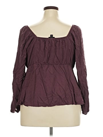 Torrid 3/4 Sleeve T-Shirt (view 2)