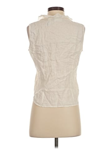 Liz Claiborne Sleeveless Button-Down Shirt (view 2)
