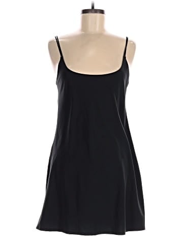 Abercrombie & Fitch Cocktail Dress (view 1)
