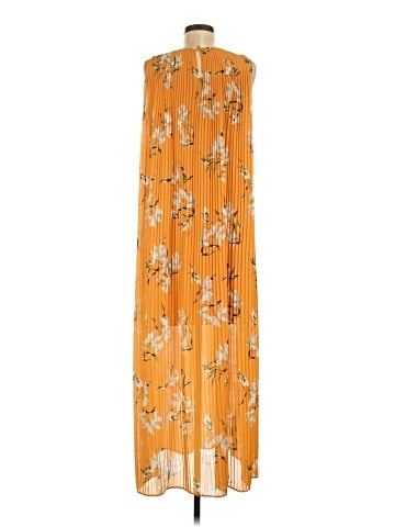 Banana Republic Casual Dress (view 2)