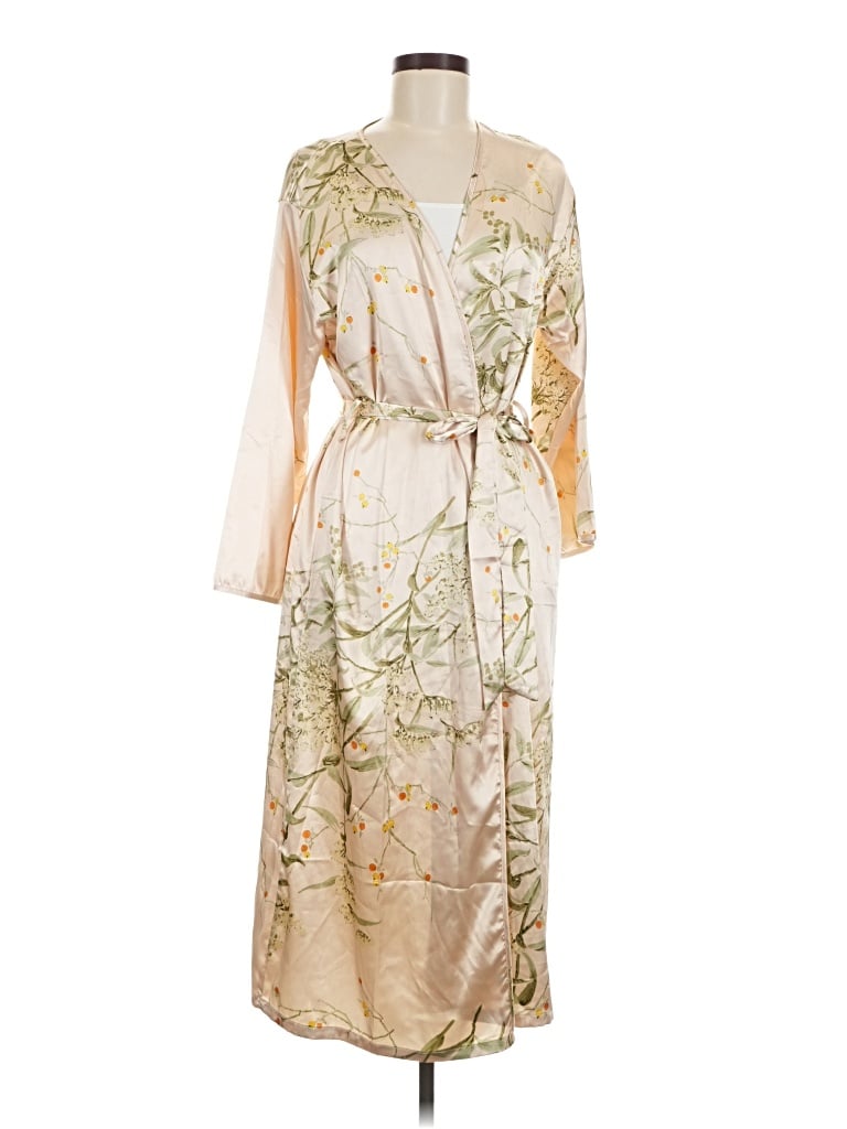 Pre-owned Unbranded Kimono In Ivory