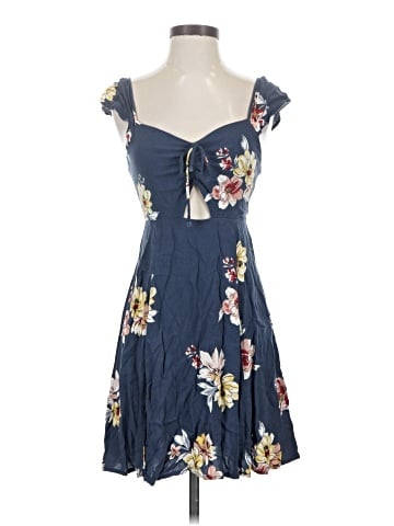 Xhilaration Casual Dress (view 1)