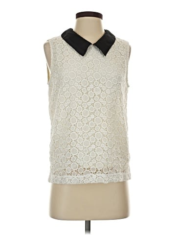 Comme Toi Sleeveless Blouse (view 1)