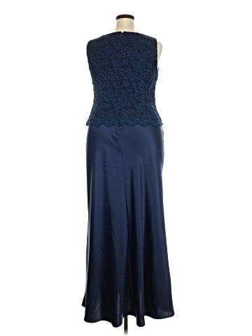 Alex Evenings Cocktail Dress (view 2)