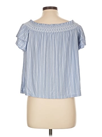 American Eagle Outfitters Short Sleeve Blouse (view 2)
