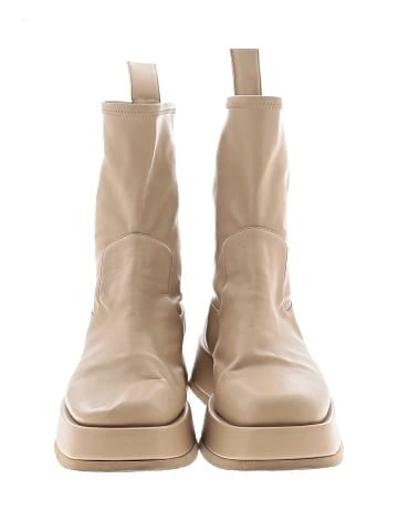 GIA/RHW Boots (view 2)