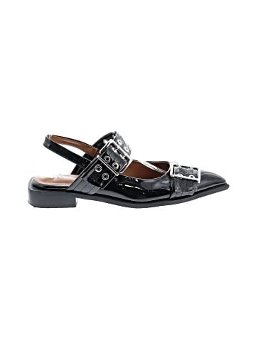 Unbranded Flats (view 1)