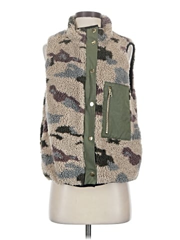 Dylan Vest (view 1)