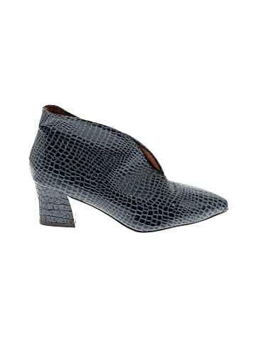 Love Heels (view 1)