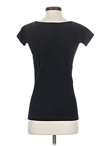 Blu Chic Short Sleeve T-Shirt (view 2)