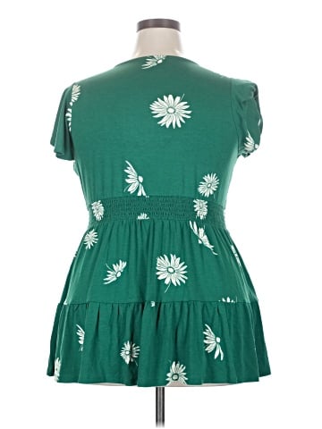 Torrid Short Sleeve Top (view 2)
