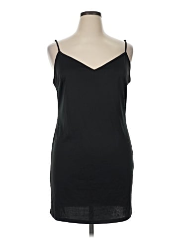 Forever 21 Plus Cocktail Dress (view 1)