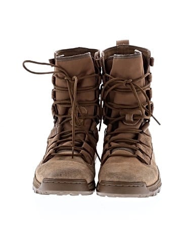Nike Boots (view 2)
