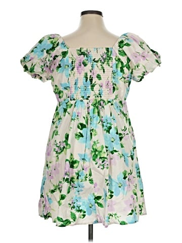 Old Navy Casual Dress (view 2)
