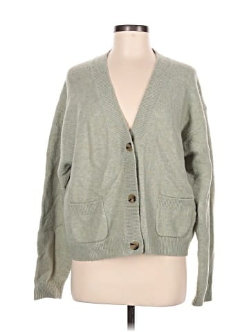 Uniqlo Cardigan (view 1)