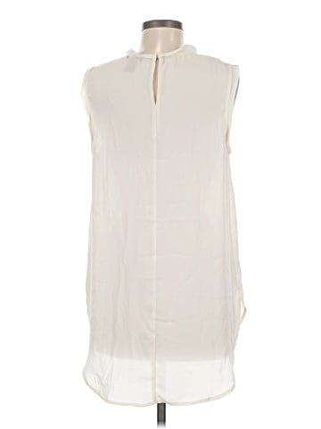 H&M Sleeveless T-Shirt (view 2)