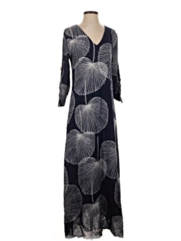 Walker & Wade Casual Dress (view 1)
