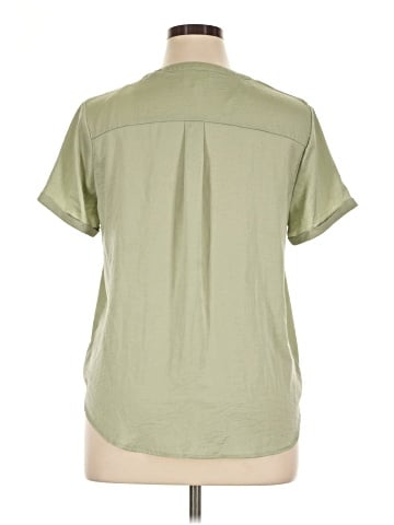 Olive and Oak Short Sleeve Blouse (view 2)