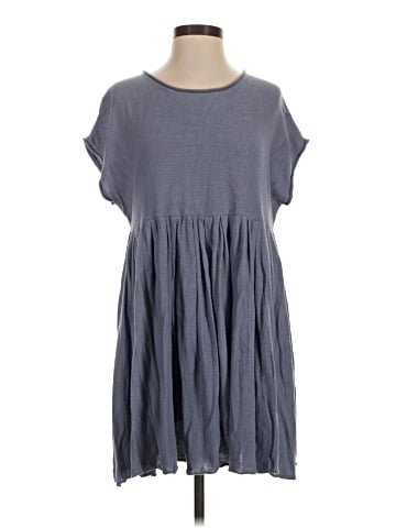 Urban Outfitters Casual Dress (view 1)