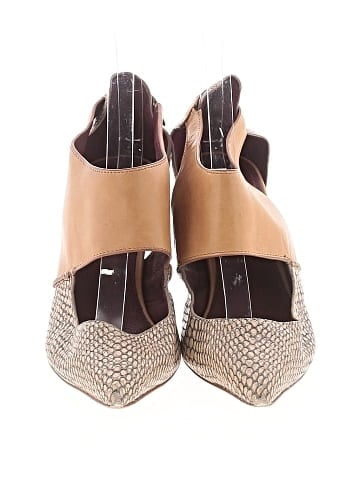 Coach Heels (view 2)
