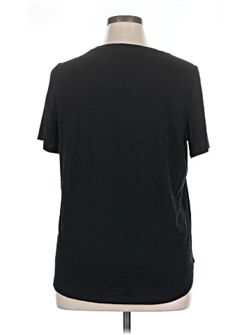 Maurices Short Sleeve T-Shirt (view 2)