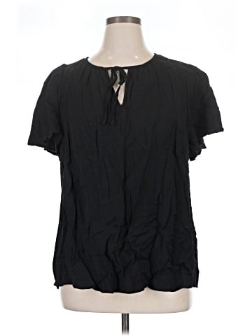 Ava & Viv Short Sleeve Blouse (view 1)