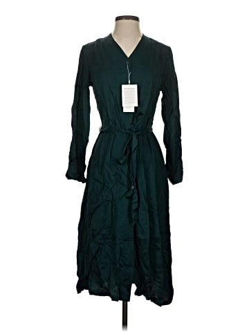 Uniqlo Casual Dress (view 1)