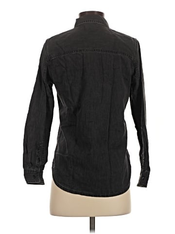 Madewell Denim Button-Up Shirt in Lunar Wash (view 2)