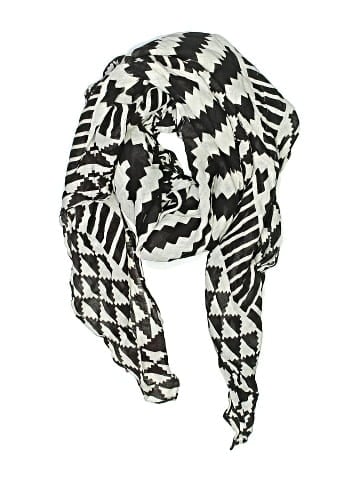 Theodora & Callum Scarf (view 1)