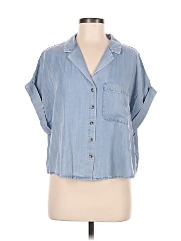 Evereve Short Sleeve Button-Down Shirt (view 1)