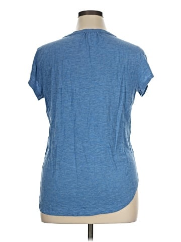 Liz Claiborne Short Sleeve Top (view 2)