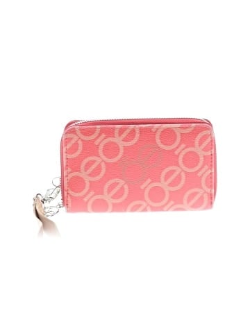 Clōe Wristlet (view 1)