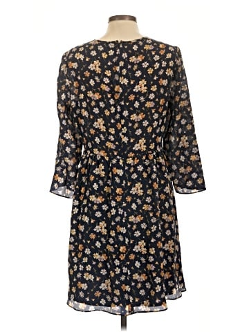 Madewell Silk Shirred Keyhole Dress in Petal Party (view 2)