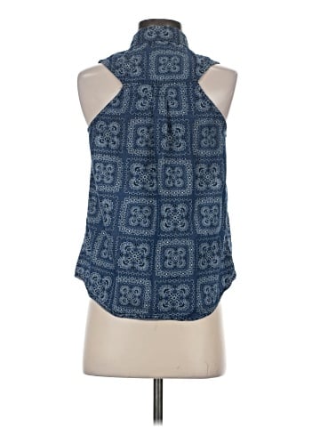 Nollie Sleeveless Button-Down Shirt (view 2)