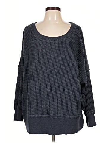 American Eagle Outfitters Pullover Sweater (view 1)