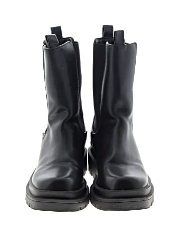 ZBY Ankle Boots (view 2)