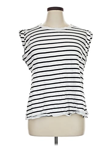 Ava & Viv Short Sleeve Top (view 1)