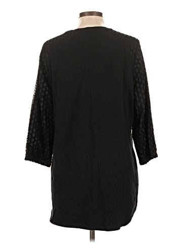 D&Co. 3/4 Sleeve Top (view 2)