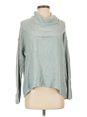 American Eagle Outfitters Turtleneck Sweater (view 1)