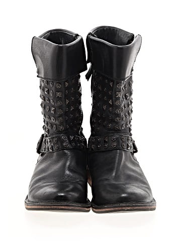 Ugg Boots (view 2)