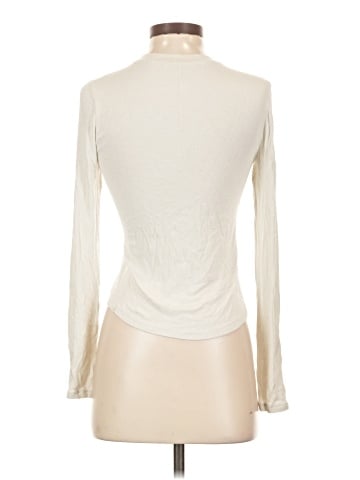 Lululemon Athletica Long Sleeve Turtleneck (view 2)