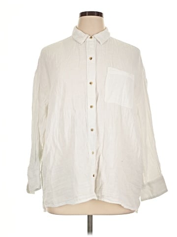 Old Navy Long Sleeve Button-Down Shirt (view 1)