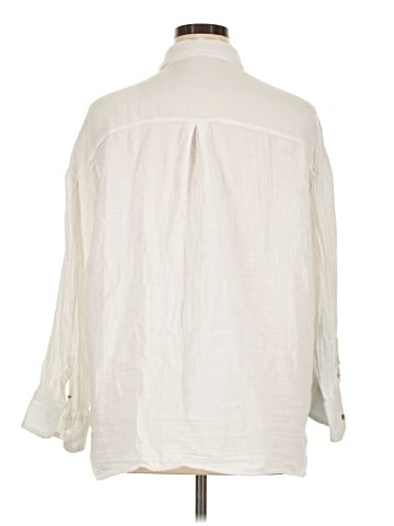Old Navy Long Sleeve Button-Down Shirt (view 2)