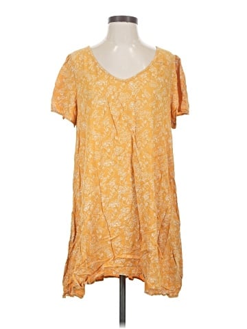 Hinge Short Sleeve Blouse (view 1)