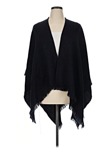 Uniqlo Wrap (view 1)