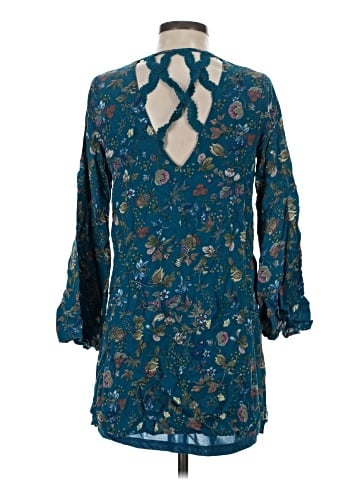 Doe & Rae 3/4 Sleeve Blouse (view 2)